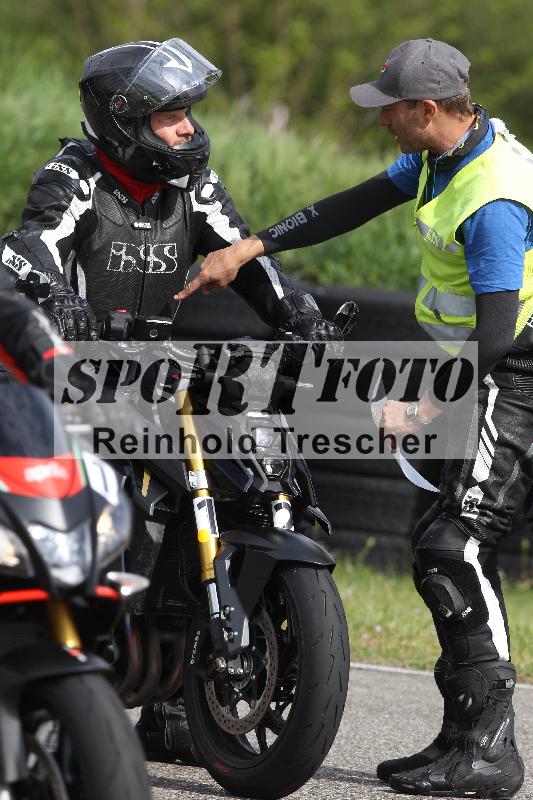 /Archiv-2025/10 23.04.2025 Cornu Master School ADR/rot-rouge/12